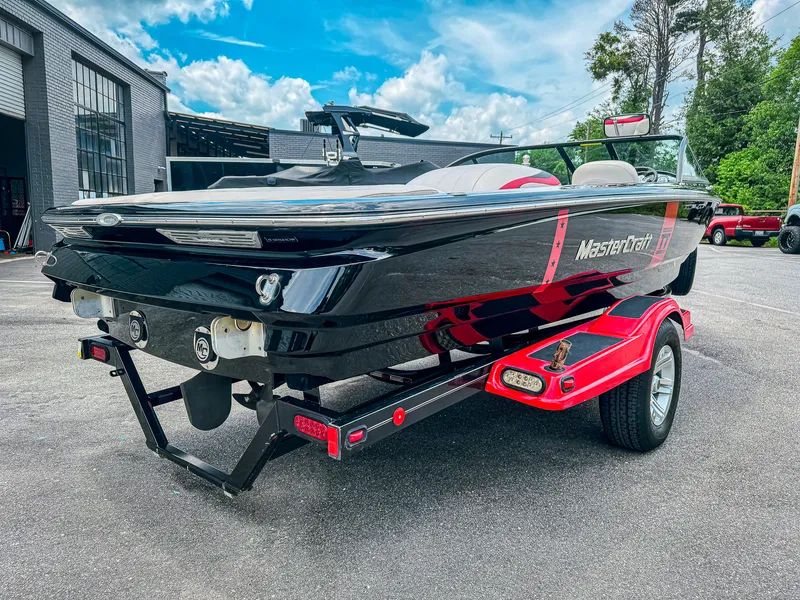 Black-and-red MasterCraft ProStar 197 Tournament Team with restored gloss